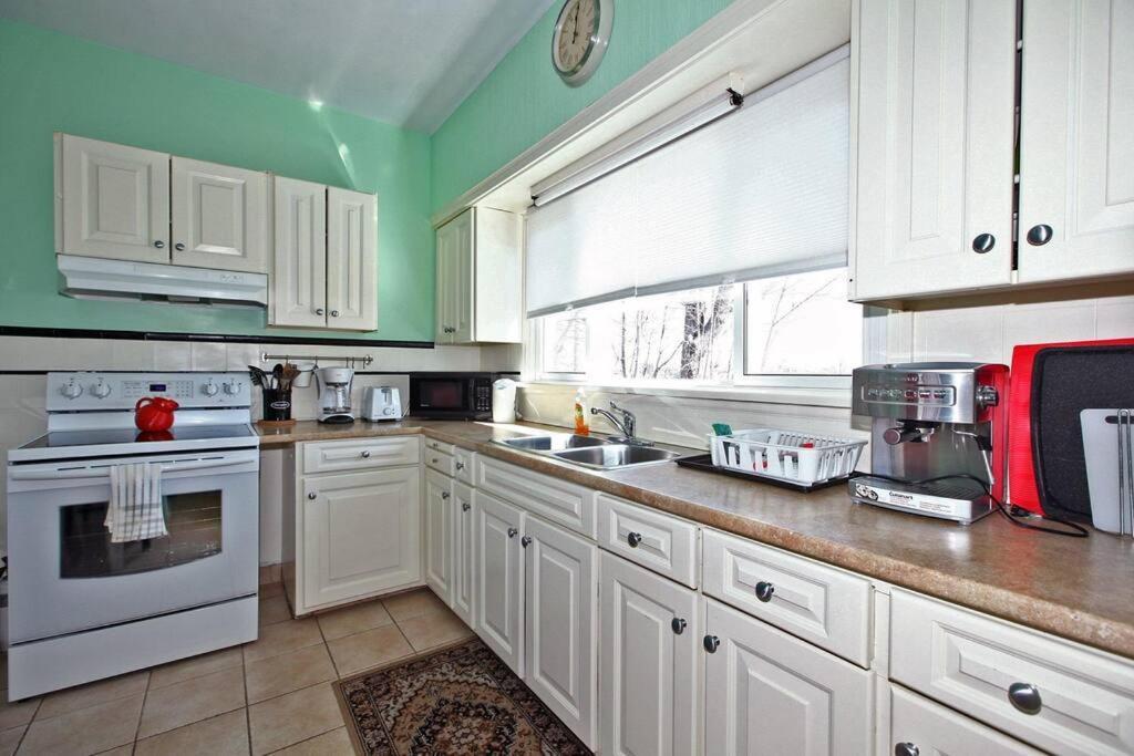 Niagara Skyline Park And Walk To The Falls & Wonderful Free Breakfast Deliverd Daily To The Rental Exterior photo